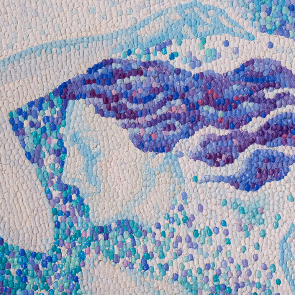 The macro picture of the paint shows the strokes in relief and the proximity of the strokes